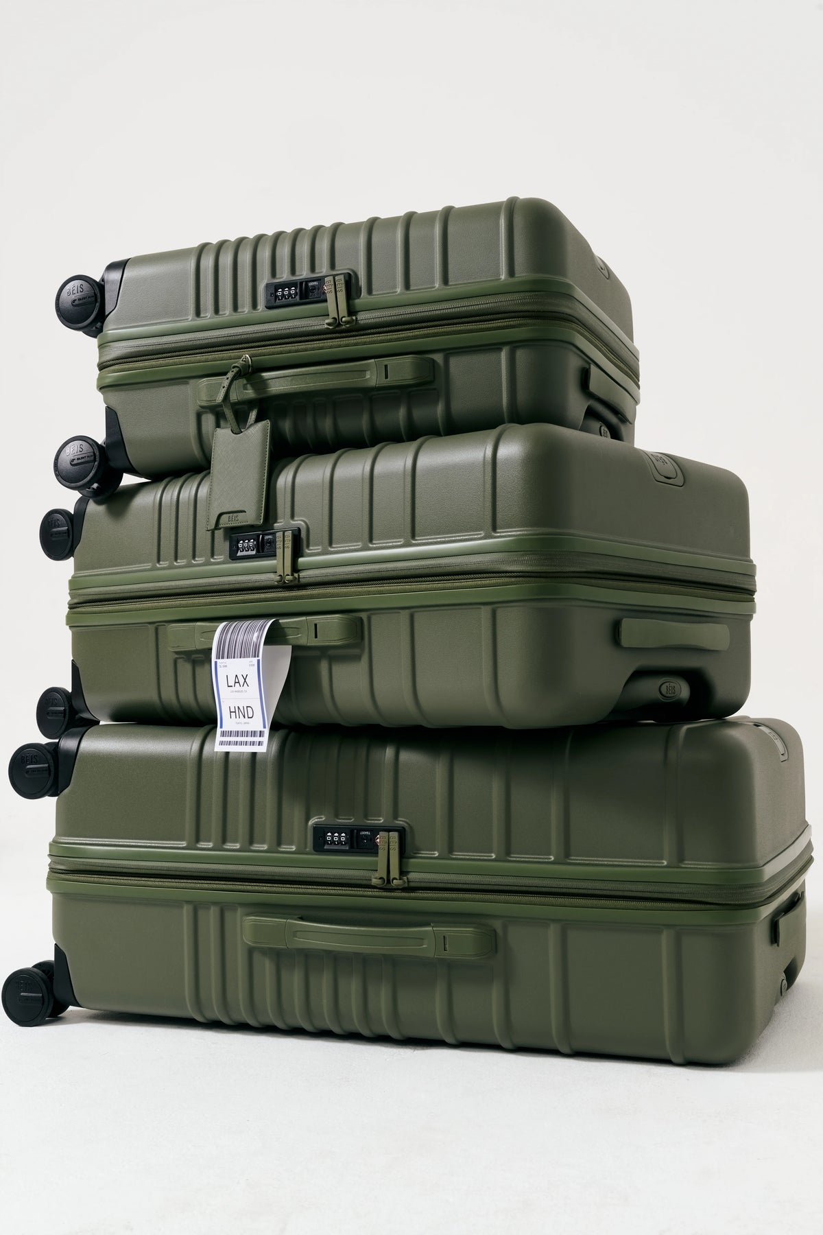 The Medium Check-In Roller in Olive