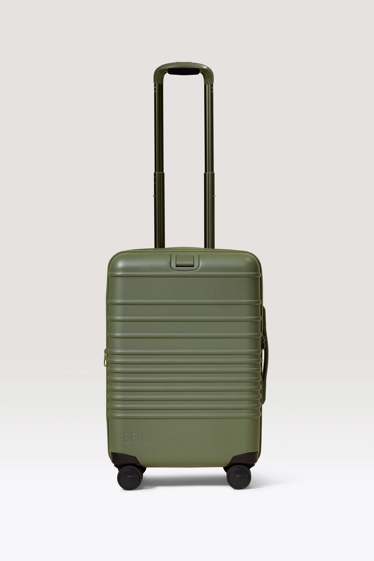 The Medium Luggage Starter Set
