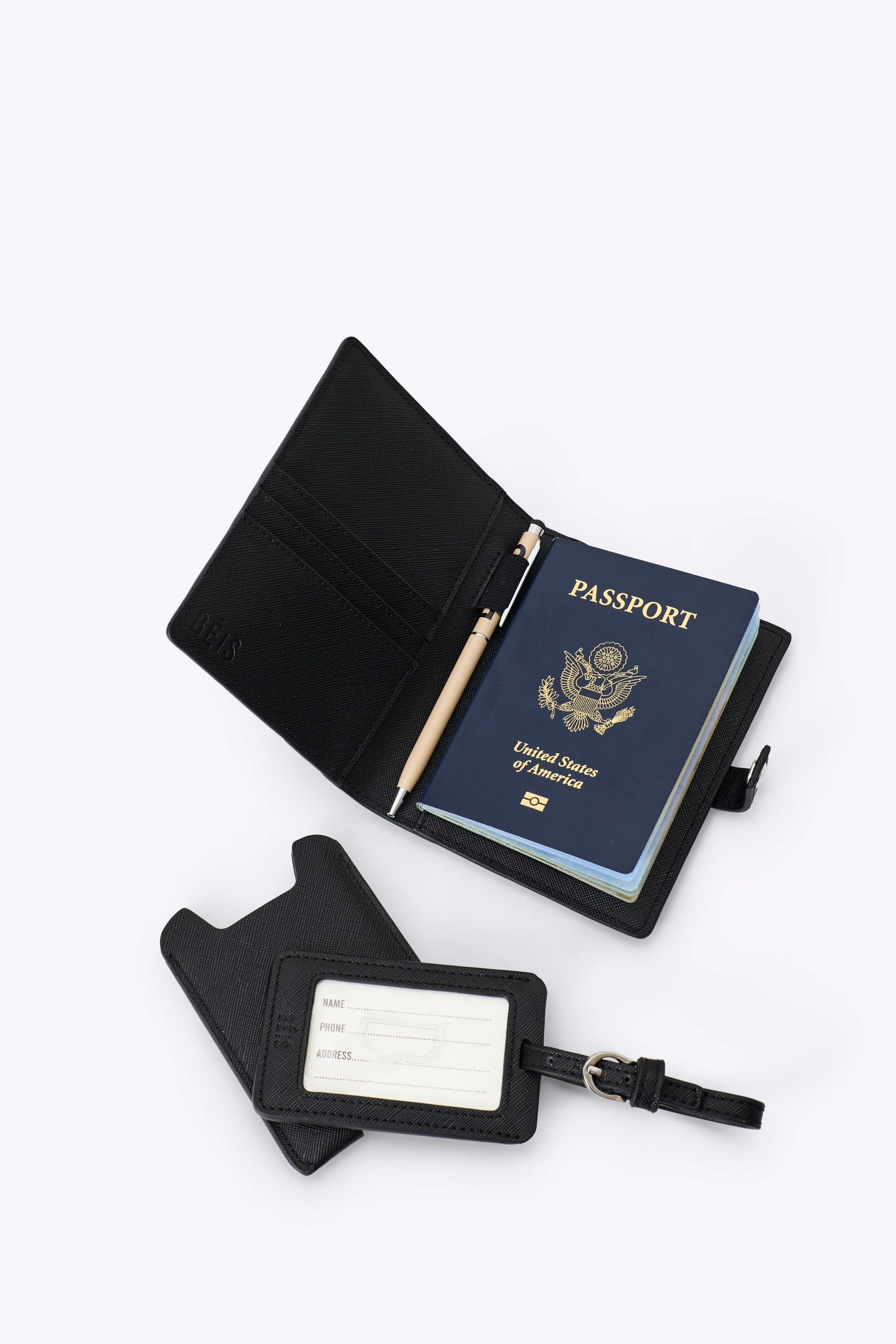 The Passport & Luggage Tag Set in Black